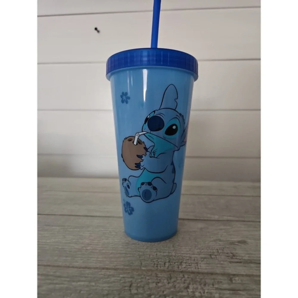 Disney Lilo & Stitch Cool Coconut Color-Changing‎ Plastic Tumbler